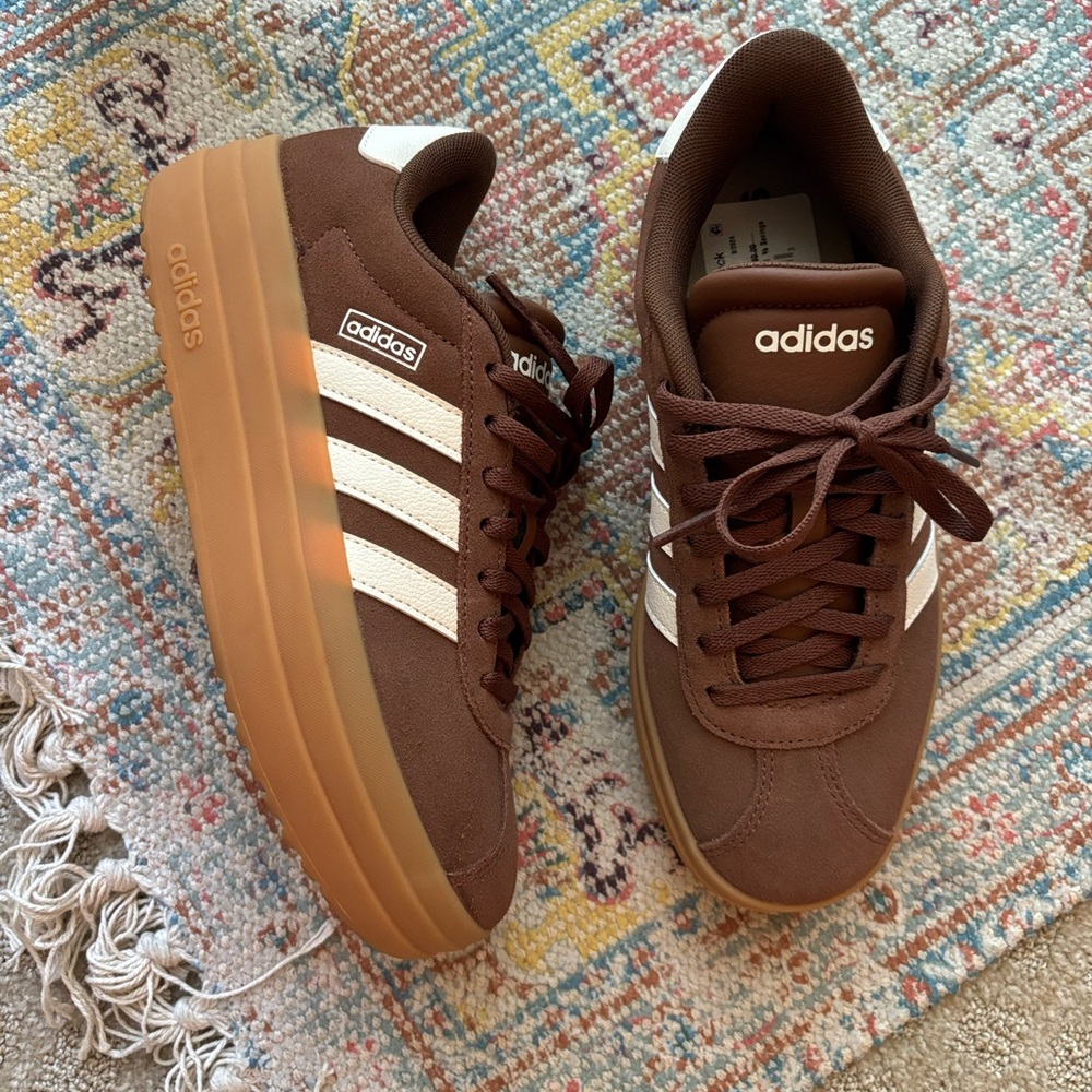 Brand new women’s adidas VL court bold trainers